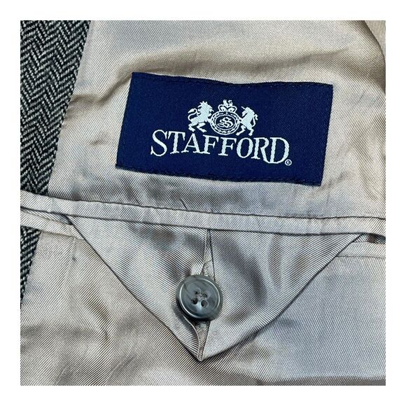 Stafford Sports Coat Men's 40R Gray 100% Wool Herringbone Notch Single Breasted - Picture 8 of 10